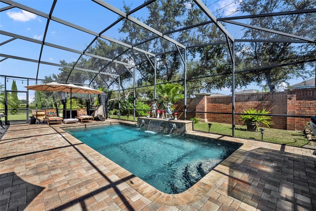 Под контрактом: $535,000 (4 спален, 3 ванн, 2287 Квадратных фут)