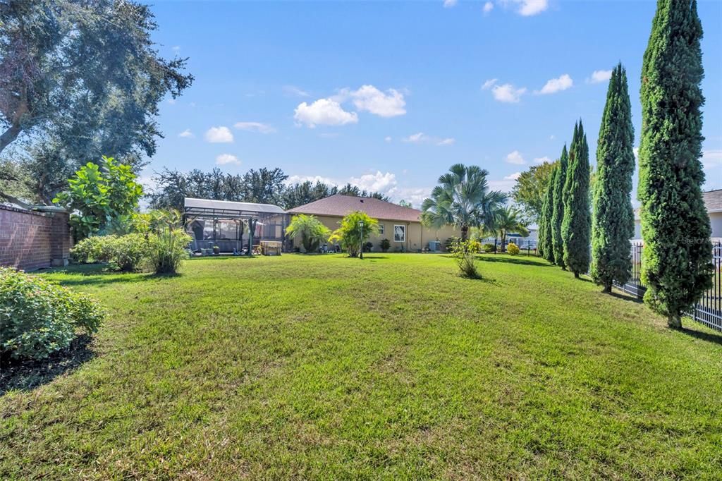 Под контрактом: $535,000 (4 спален, 3 ванн, 2287 Квадратных фут)