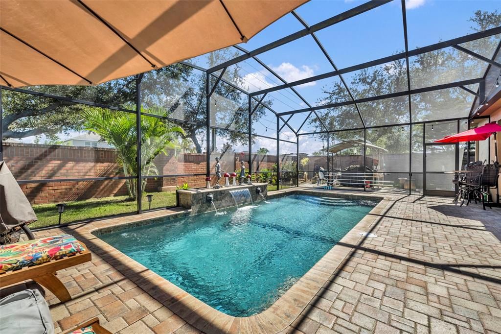 Под контрактом: $535,000 (4 спален, 3 ванн, 2287 Квадратных фут)