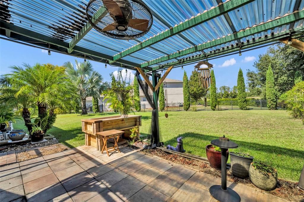 Под контрактом: $535,000 (4 спален, 3 ванн, 2287 Квадратных фут)