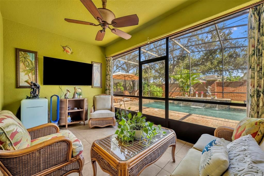 Под контрактом: $535,000 (4 спален, 3 ванн, 2287 Квадратных фут)