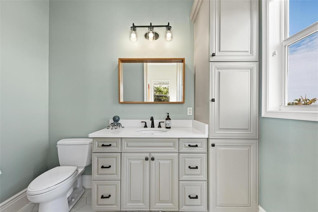 Active With Contract: $2,550,000 (3 beds, 3 baths, 3640 Square Feet)