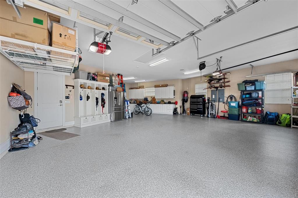 Active With Contract: $2,550,000 (3 beds, 3 baths, 3640 Square Feet)