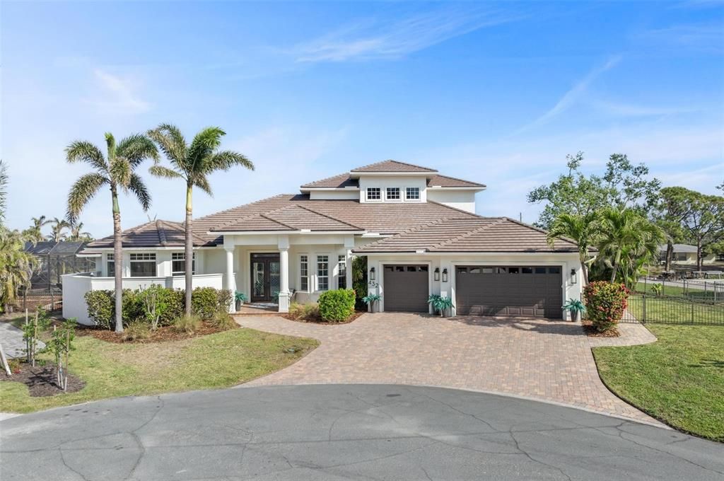 Active With Contract: $2,550,000 (3 beds, 3 baths, 3640 Square Feet)