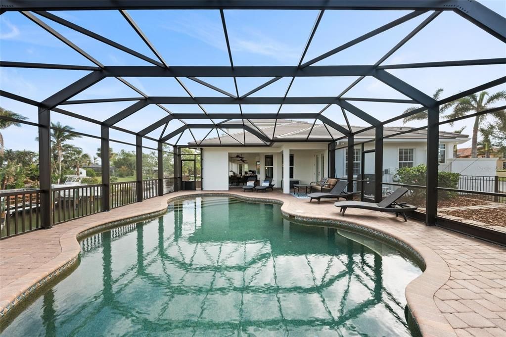 Active With Contract: $2,550,000 (3 beds, 3 baths, 3640 Square Feet)