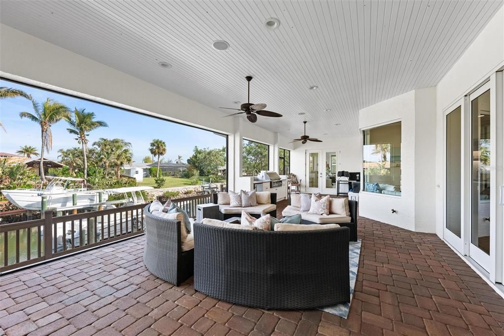 Active With Contract: $2,550,000 (3 beds, 3 baths, 3640 Square Feet)