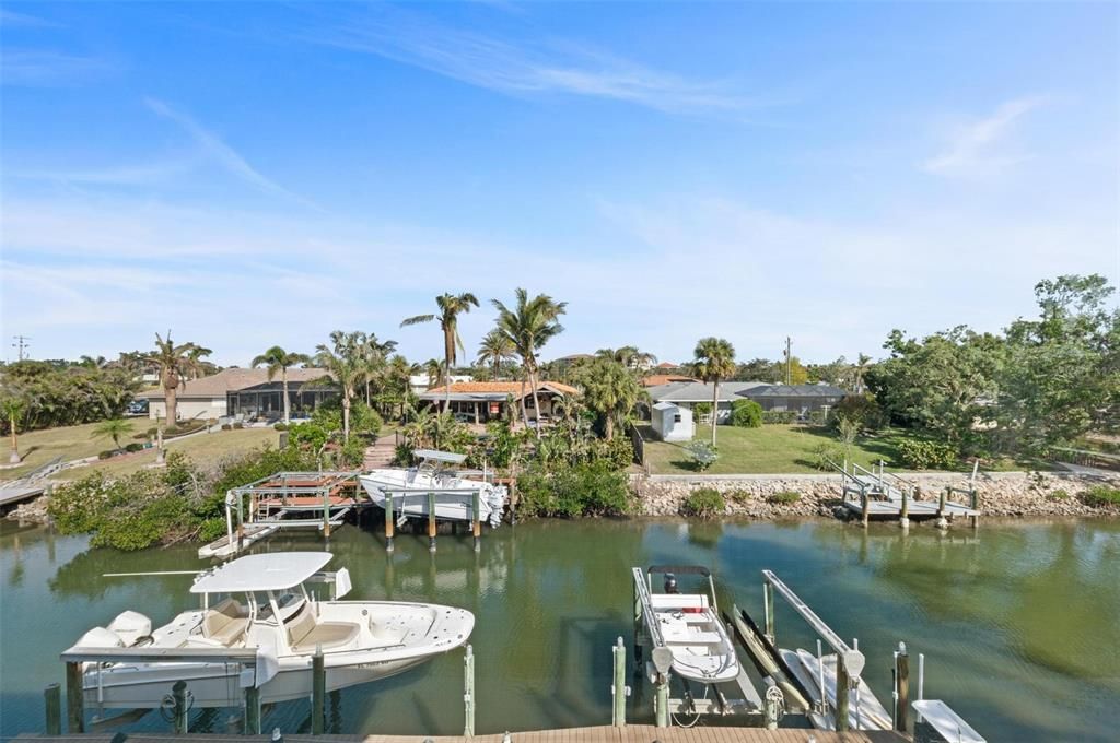 Active With Contract: $2,550,000 (3 beds, 3 baths, 3640 Square Feet)