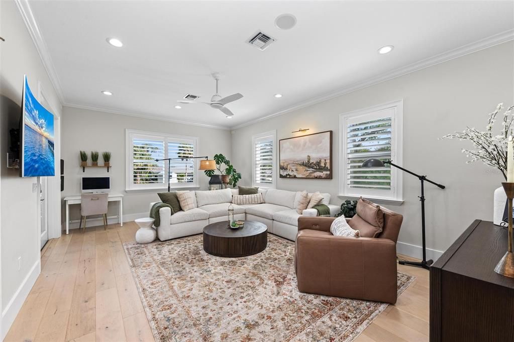 Active With Contract: $2,550,000 (3 beds, 3 baths, 3640 Square Feet)