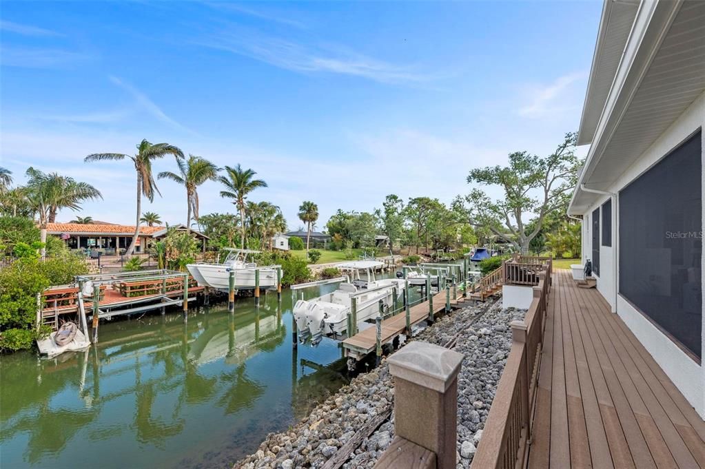 Active With Contract: $2,550,000 (3 beds, 3 baths, 3640 Square Feet)