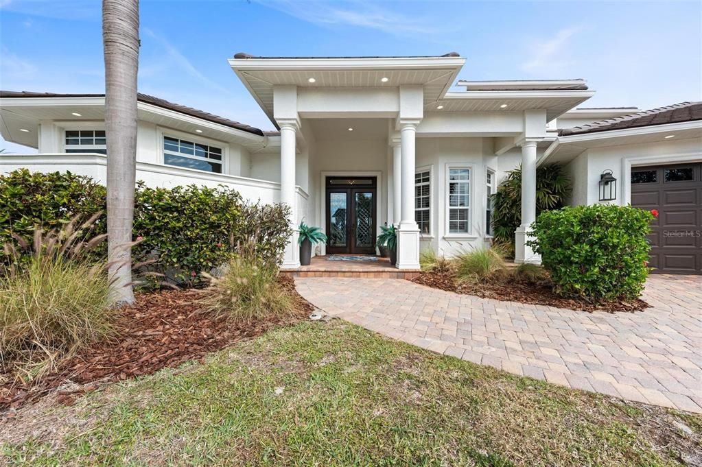 Active With Contract: $2,550,000 (3 beds, 3 baths, 3640 Square Feet)