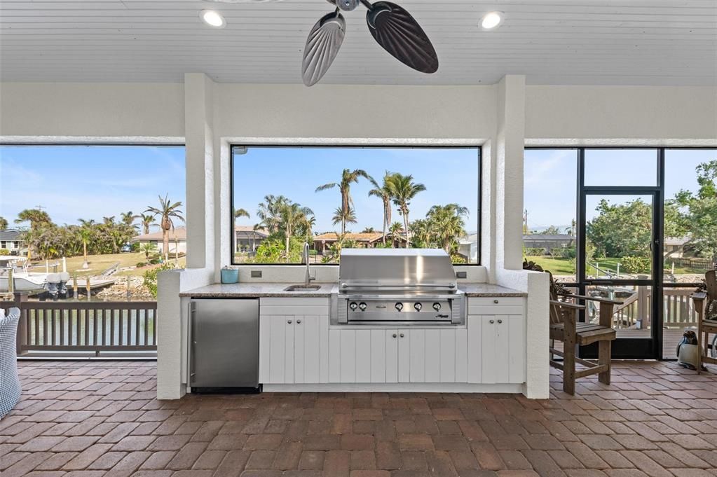 Active With Contract: $2,550,000 (3 beds, 3 baths, 3640 Square Feet)