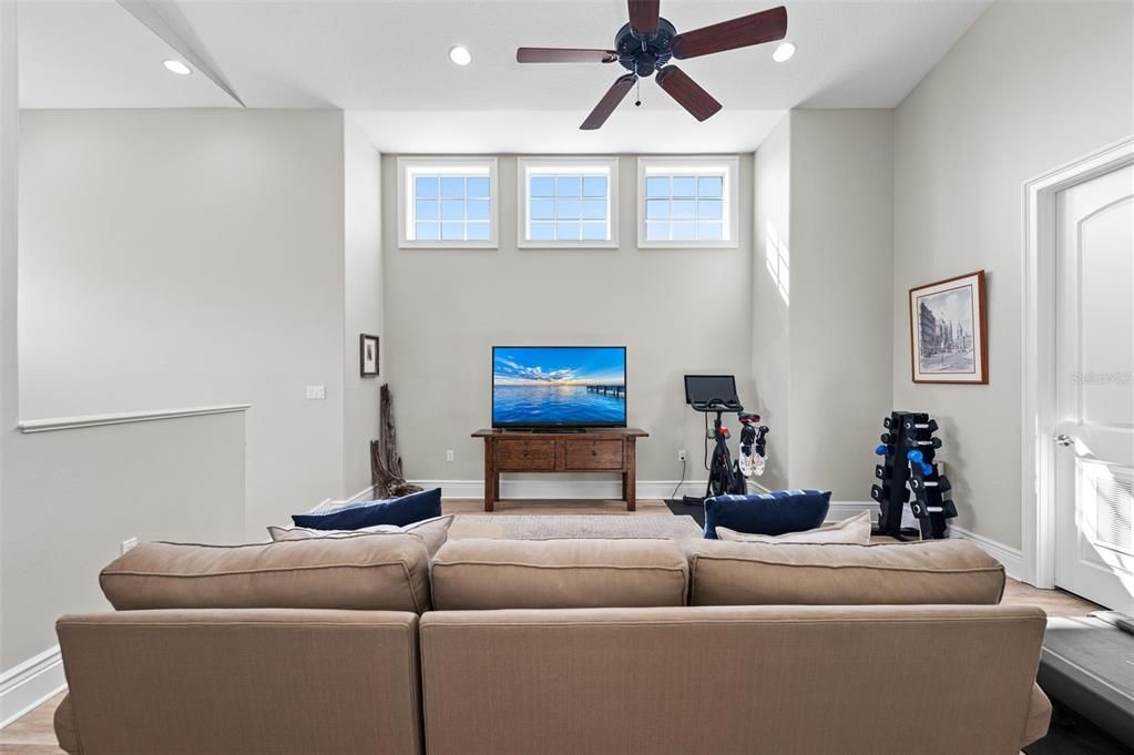 Active With Contract: $2,550,000 (3 beds, 3 baths, 3640 Square Feet)