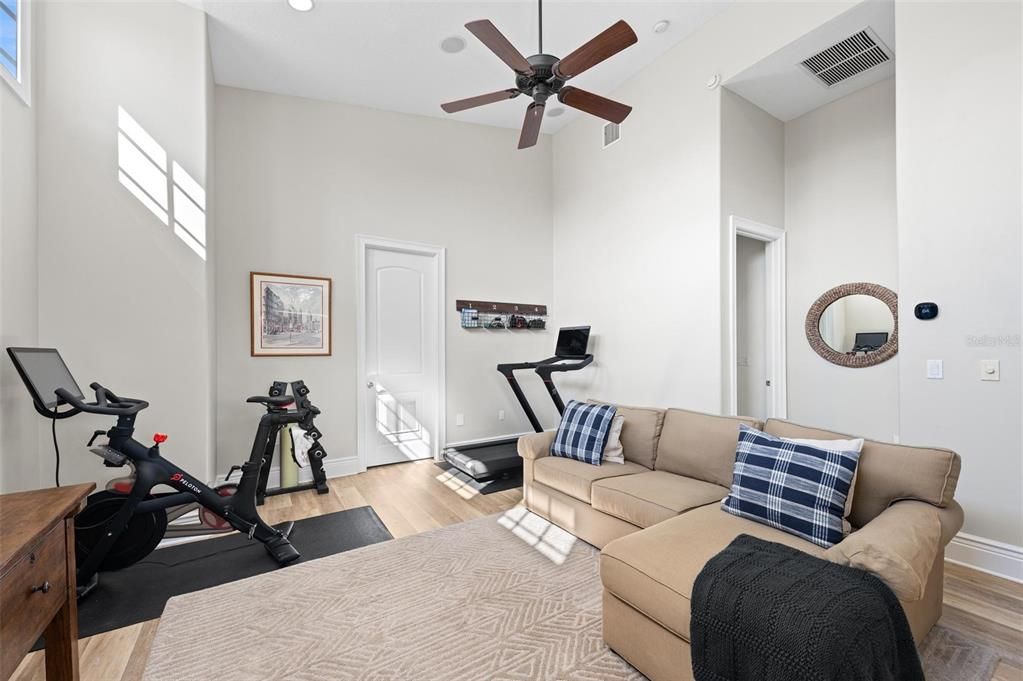 Active With Contract: $2,550,000 (3 beds, 3 baths, 3640 Square Feet)