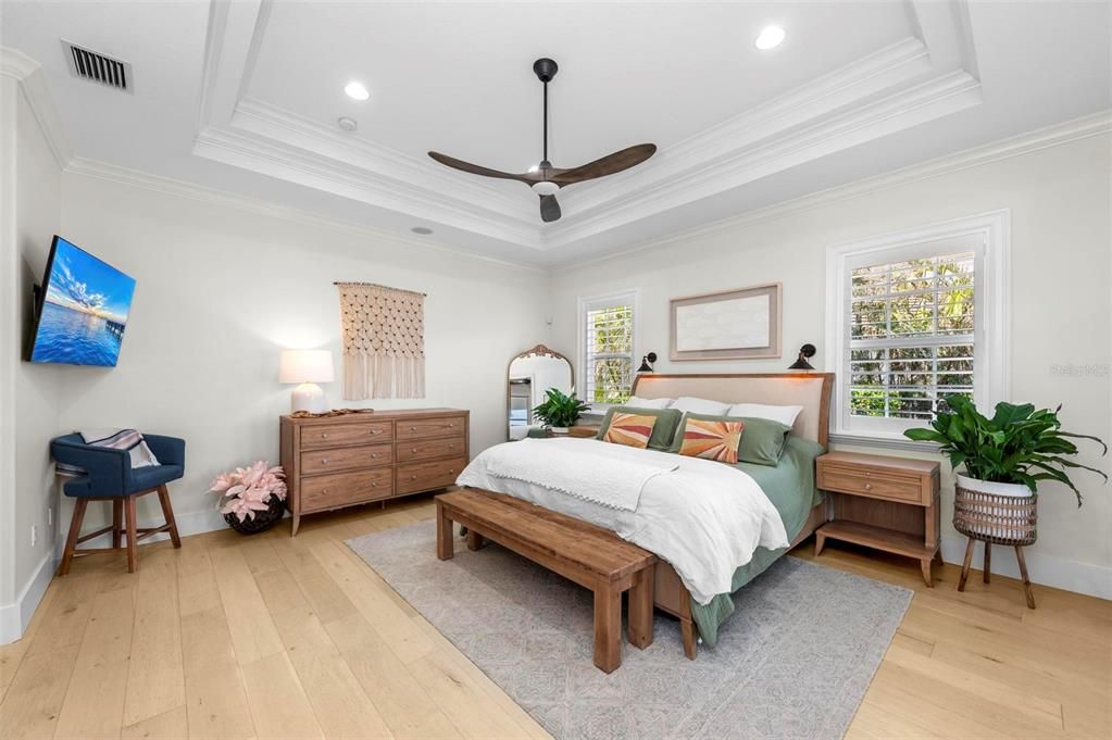 Active With Contract: $2,550,000 (3 beds, 3 baths, 3640 Square Feet)