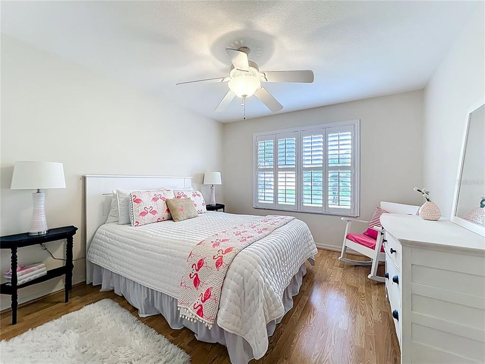 合同活跃: $339,000 (3 贝兹, 2 浴室, 1392 平方英尺)