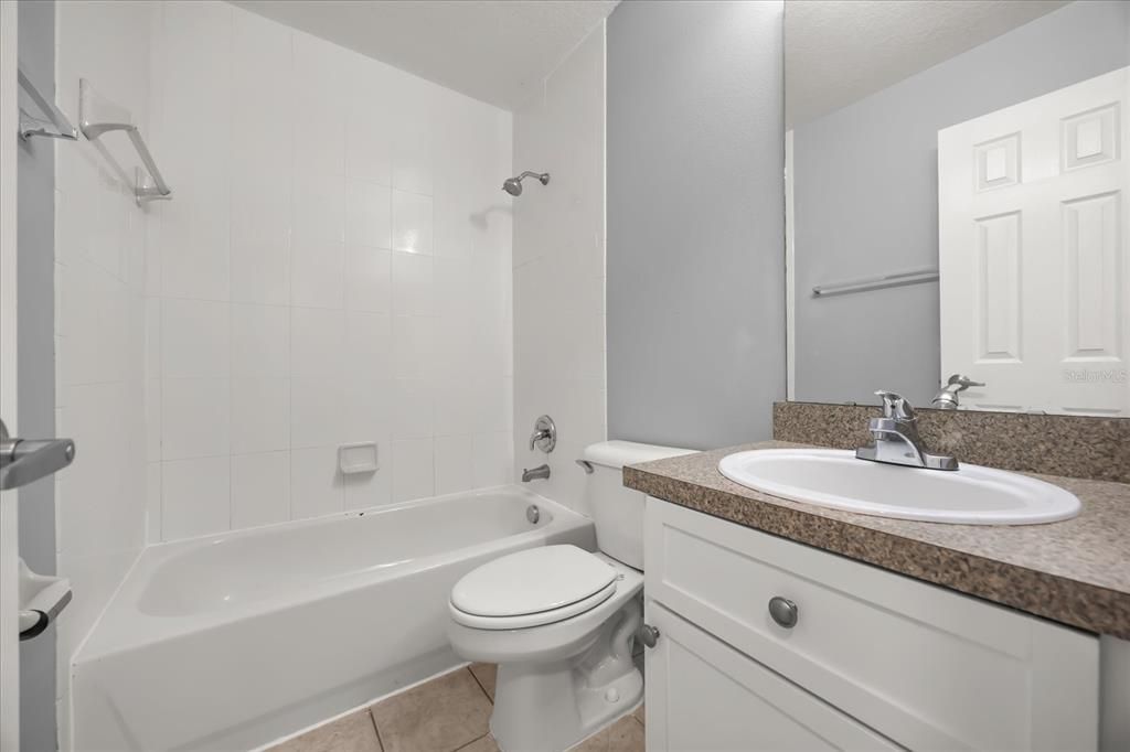 待售: $249,000 (3 贝兹, 2 浴室, 1468 平方英尺)