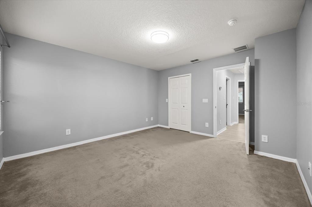 待售: $249,000 (3 贝兹, 2 浴室, 1468 平方英尺)