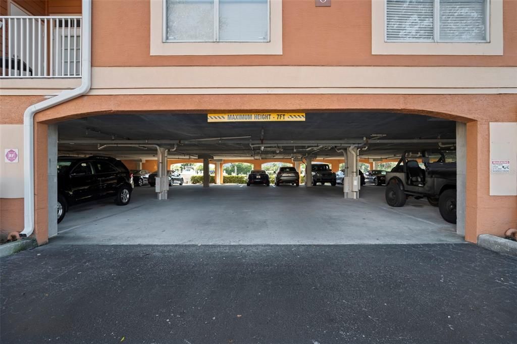 For Sale: $239,900 (1 beds, 1 baths, 780 Square Feet)