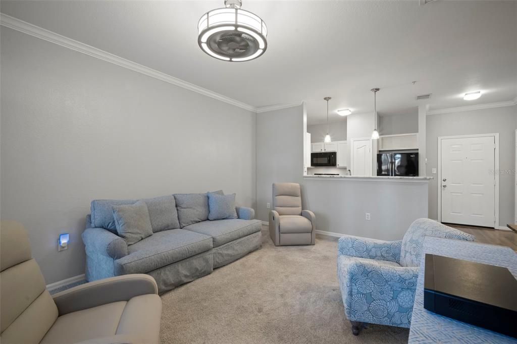 For Sale: $239,900 (1 beds, 1 baths, 780 Square Feet)