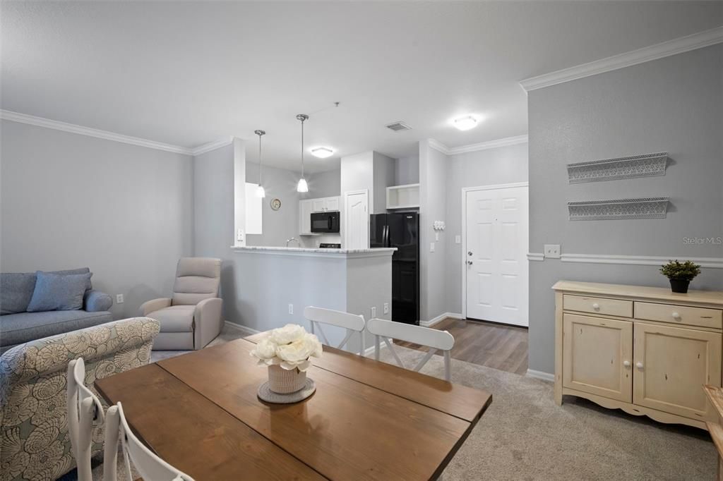 For Sale: $239,900 (1 beds, 1 baths, 780 Square Feet)