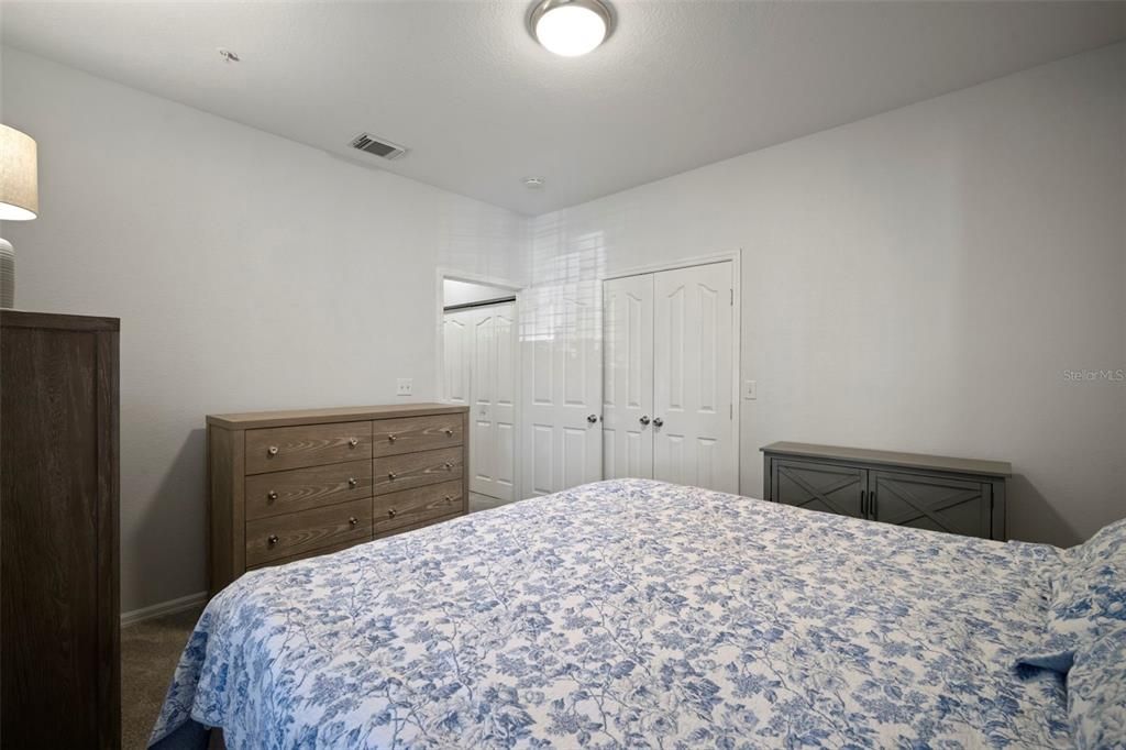 For Sale: $239,900 (1 beds, 1 baths, 780 Square Feet)