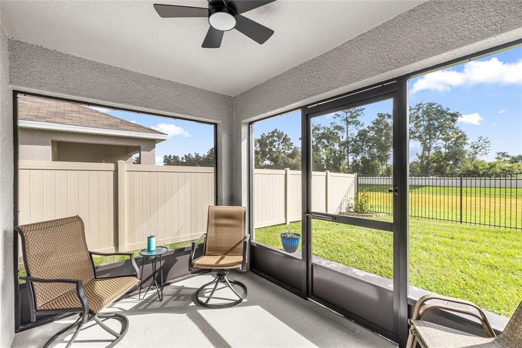 待售: $305,000 (4 贝兹, 2 浴室, 1827 平方英尺)