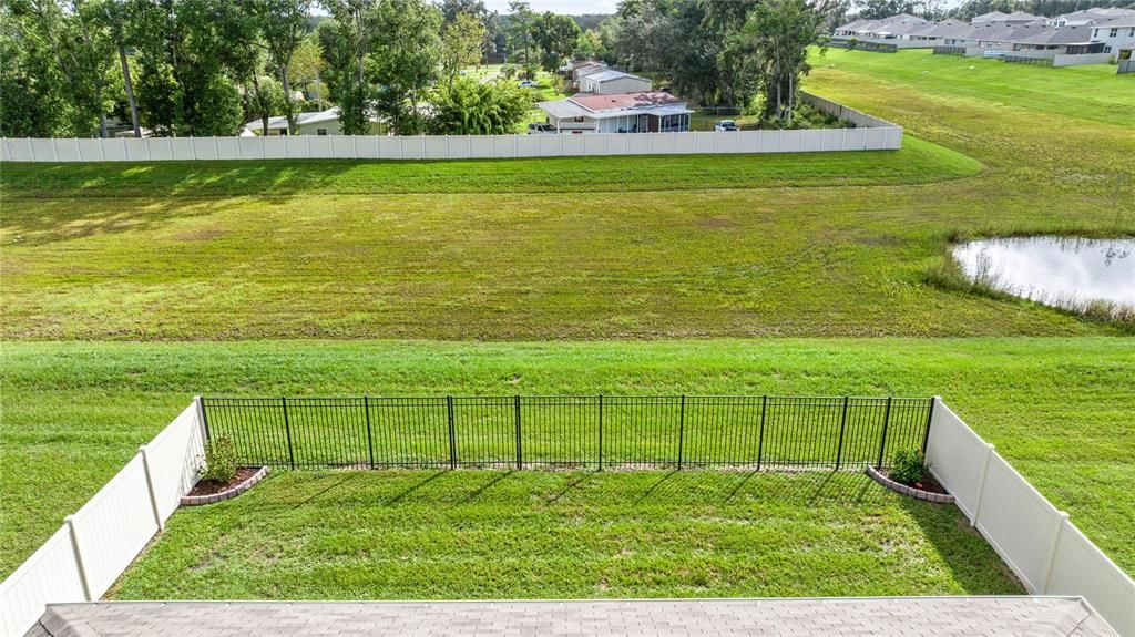 待售: $305,000 (4 贝兹, 2 浴室, 1827 平方英尺)