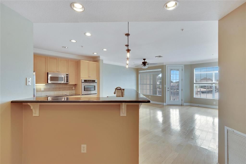 В аренду: $3,400 (3 спален, 3 ванн, 2488 Квадратных фут)