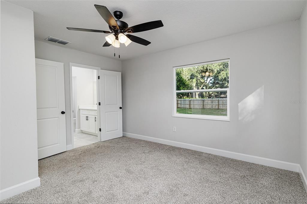 For Sale: $397,950 (4 beds, 3 baths, 2352 Square Feet)