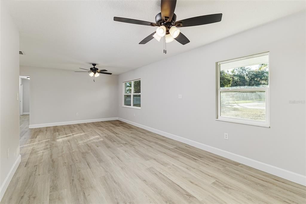 For Sale: $397,950 (4 beds, 3 baths, 2352 Square Feet)