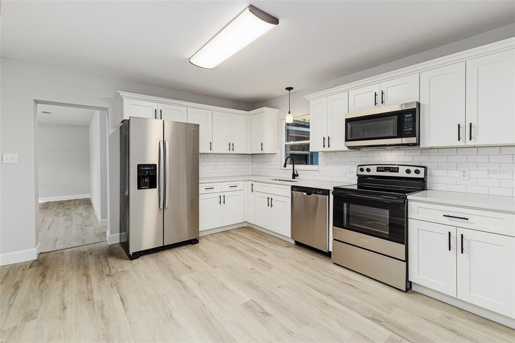 For Sale: $397,950 (4 beds, 3 baths, 2352 Square Feet)