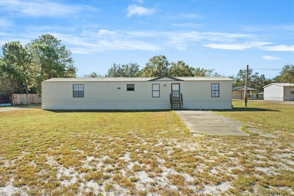 For Sale: $339,900 (2 beds, 2 baths, 924 Square Feet)