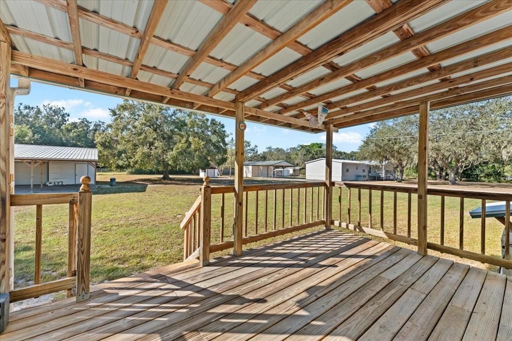 For Sale: $339,900 (2 beds, 2 baths, 924 Square Feet)