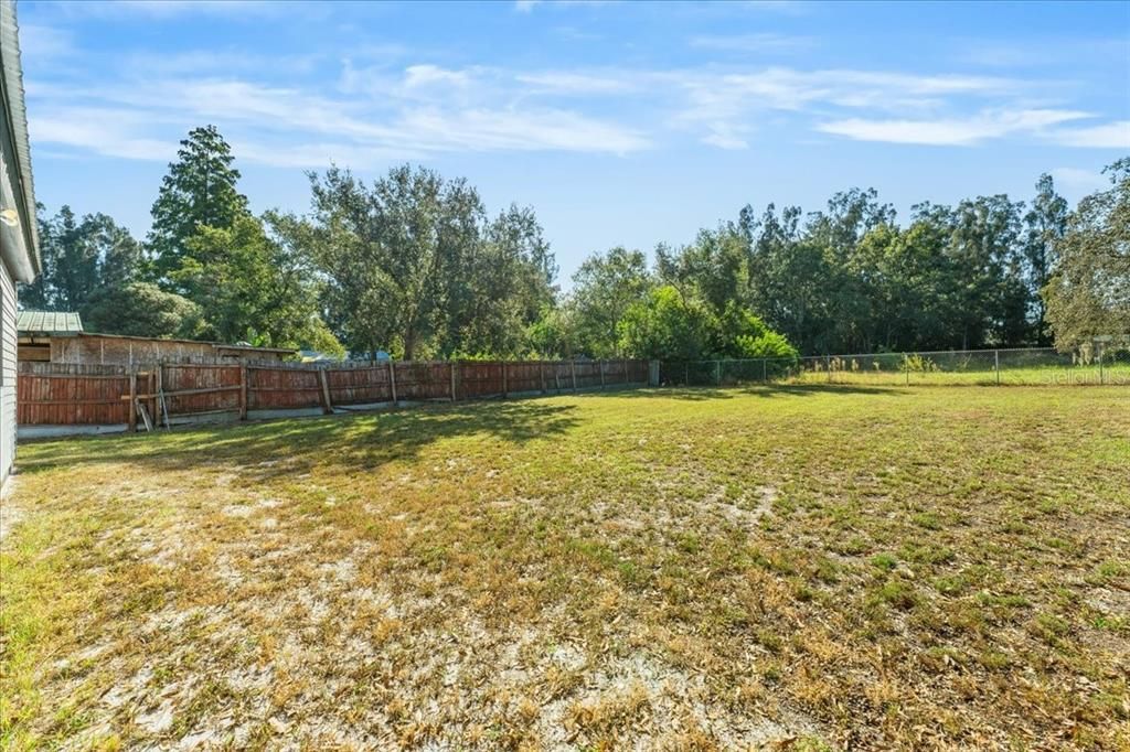 For Sale: $339,900 (2 beds, 2 baths, 924 Square Feet)