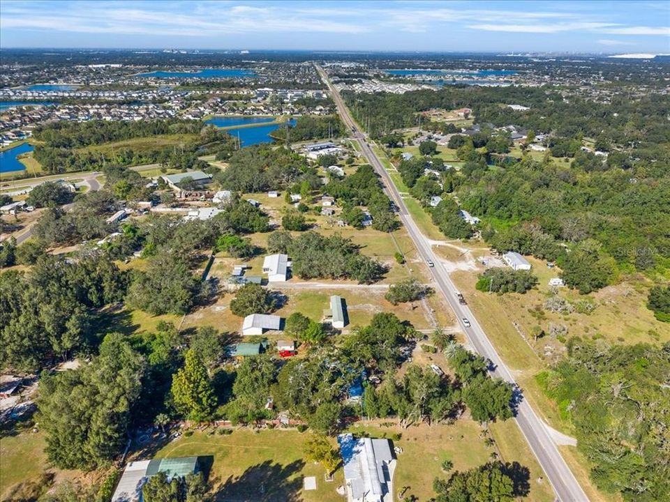 For Sale: $339,900 (2 beds, 2 baths, 924 Square Feet)