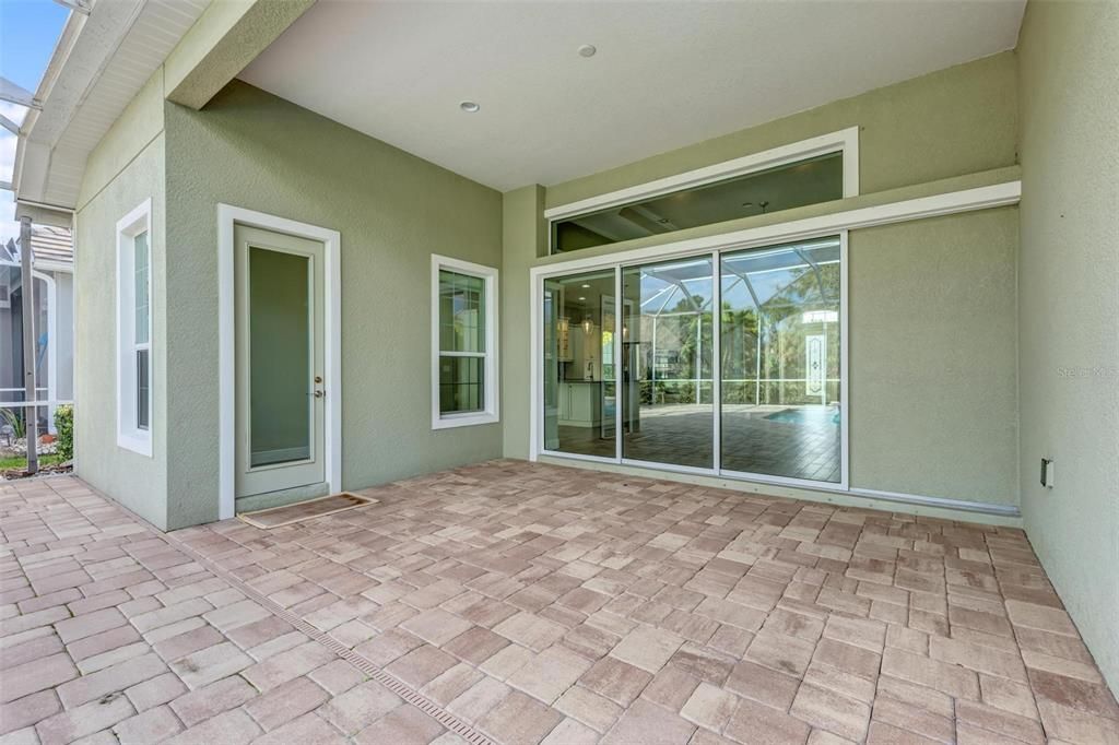 For Rent: $6,500 (3 beds, 2 baths, 2580 Square Feet)