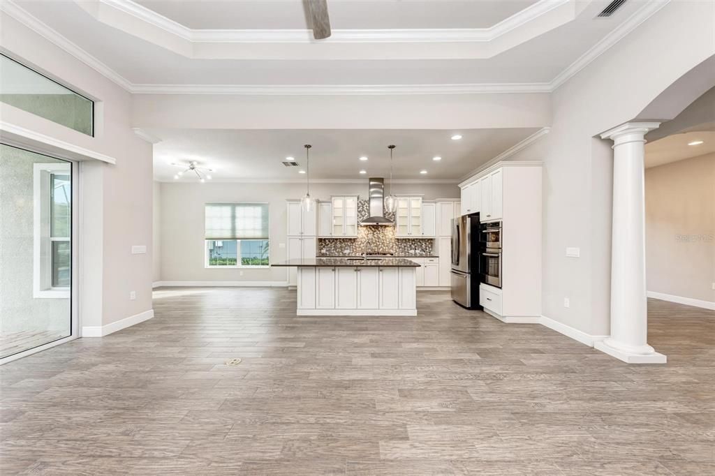 For Rent: $6,500 (3 beds, 2 baths, 2580 Square Feet)