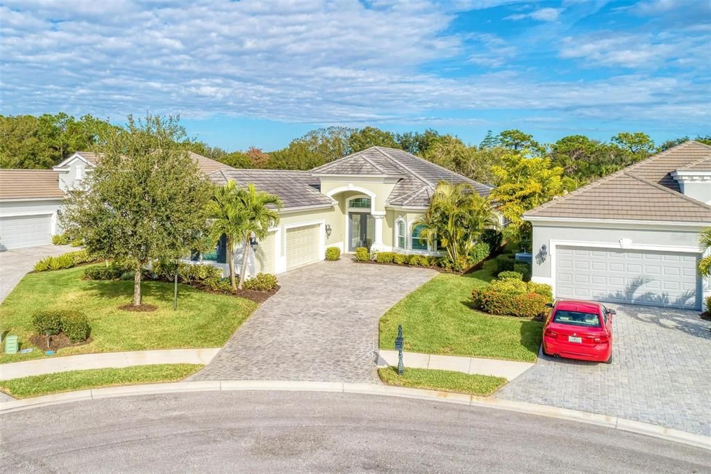 For Rent: $6,500 (3 beds, 2 baths, 2580 Square Feet)