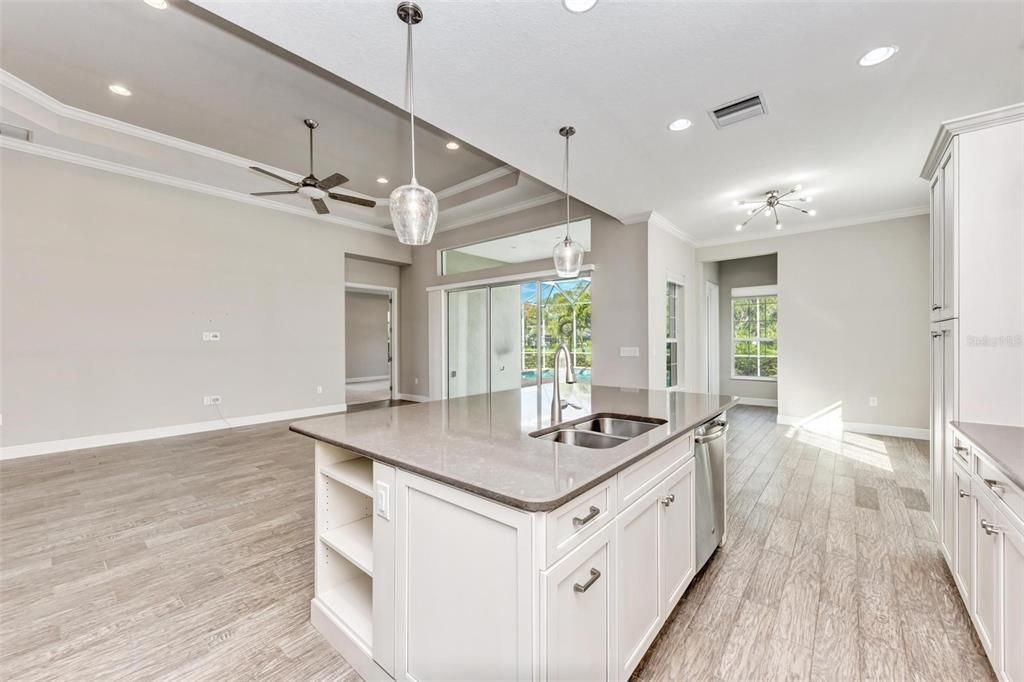 For Rent: $6,500 (3 beds, 2 baths, 2580 Square Feet)