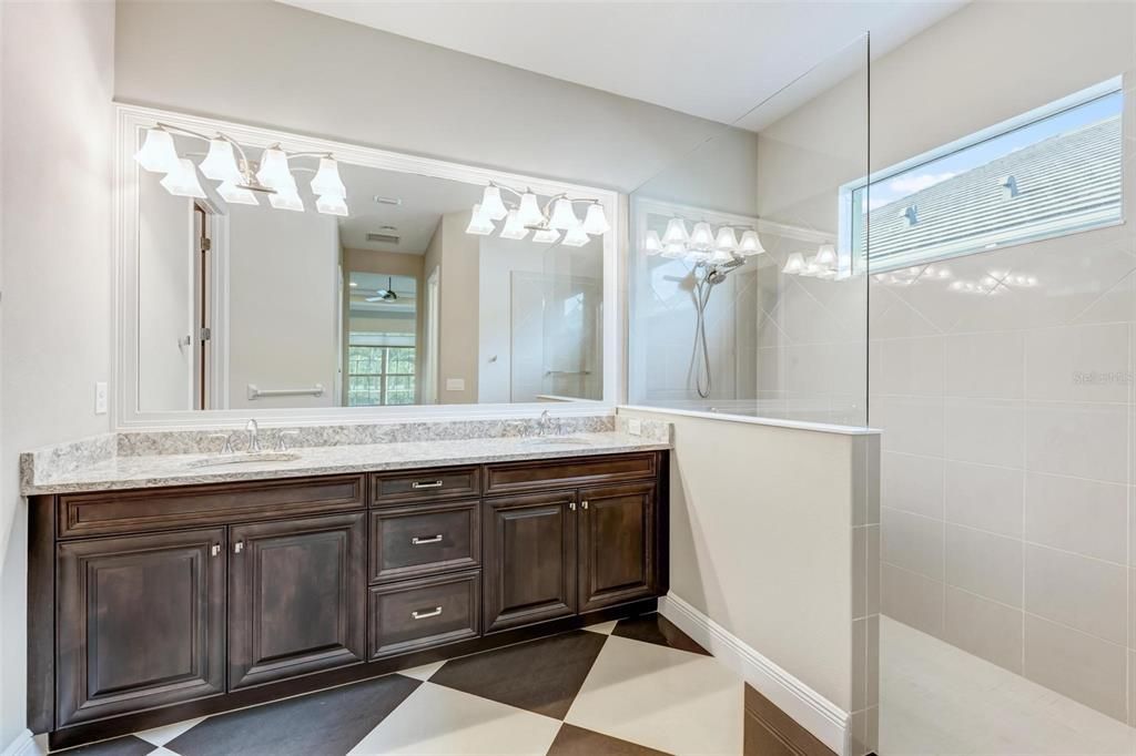 For Rent: $6,500 (3 beds, 2 baths, 2580 Square Feet)