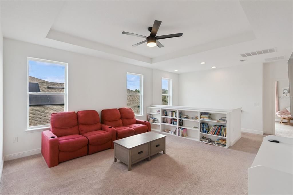 For Sale: $874,500 (5 beds, 4 baths, 3672 Square Feet)