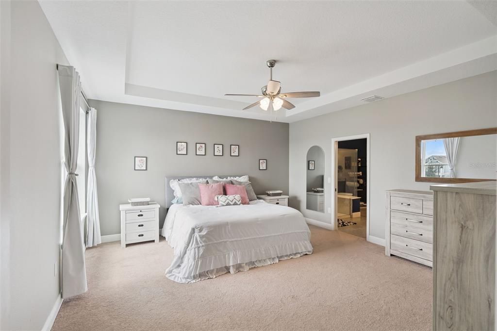 For Sale: $874,500 (5 beds, 4 baths, 3672 Square Feet)