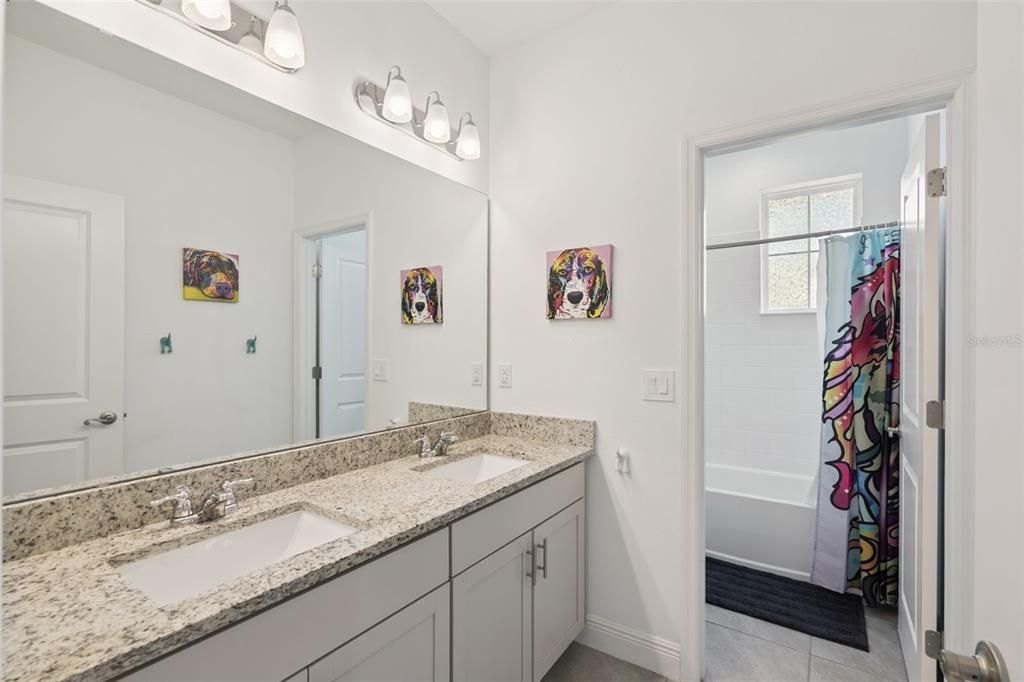 For Sale: $874,500 (5 beds, 4 baths, 3672 Square Feet)