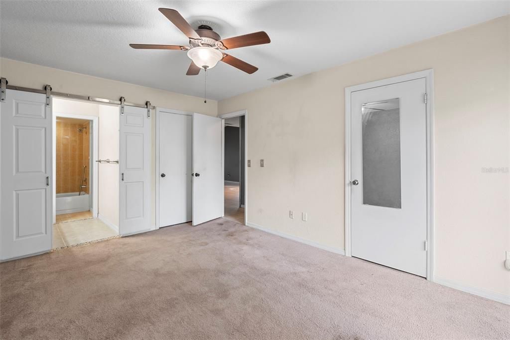 待售: $699,900 (6 贝兹, 0 浴室, 2484 平方英尺)