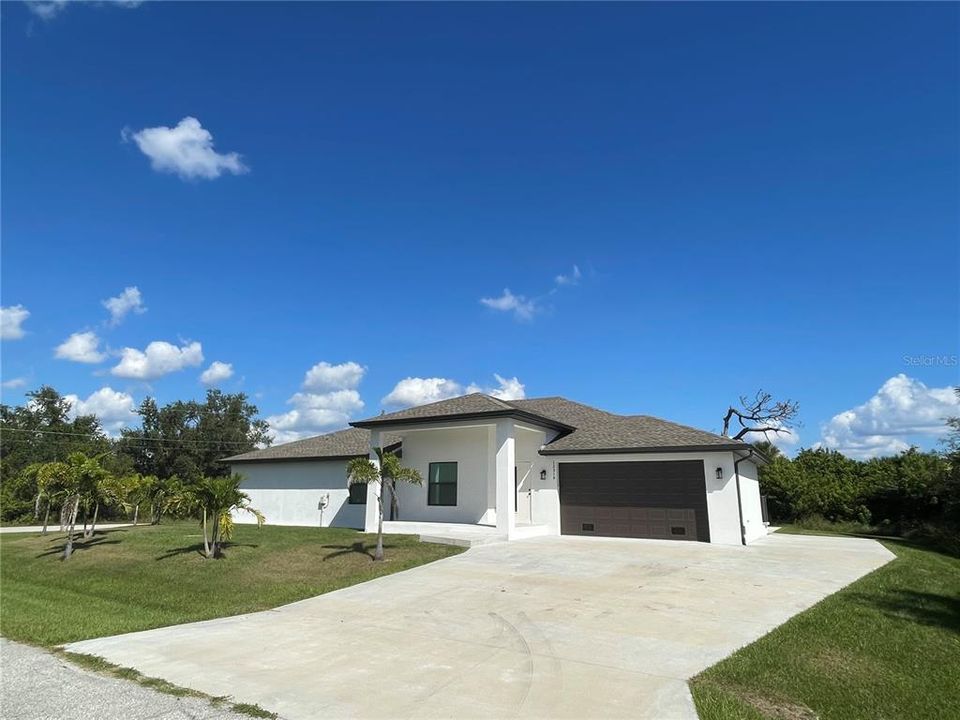 В аренду: $1,950 (3 спален, 2 ванн, 1384 Квадратных фут)