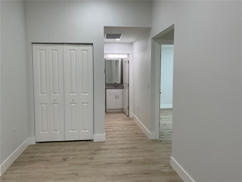 В аренду: $1,950 (3 спален, 2 ванн, 1384 Квадратных фут)