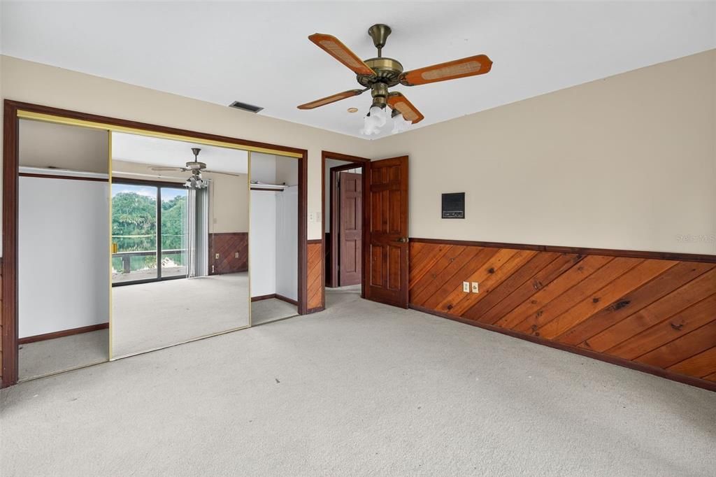 En Venta: $514,900 (4 camas, 2 baños, 3052 Pies cuadrados)