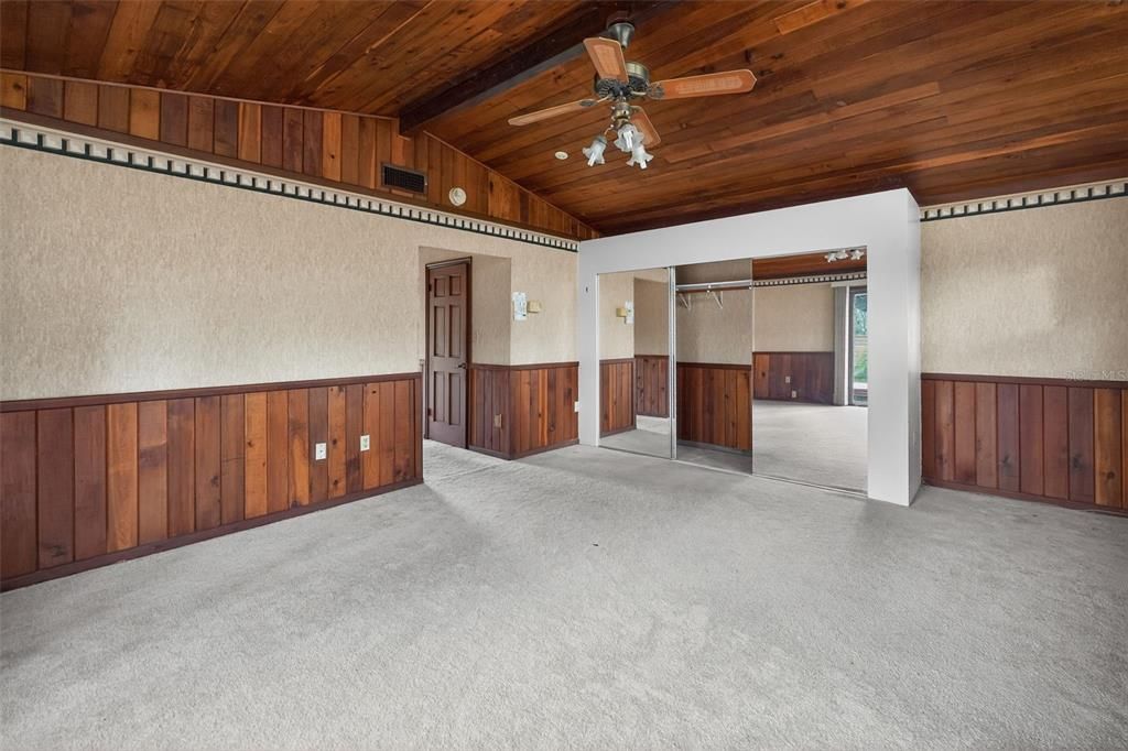 En Venta: $514,900 (4 camas, 2 baños, 3052 Pies cuadrados)