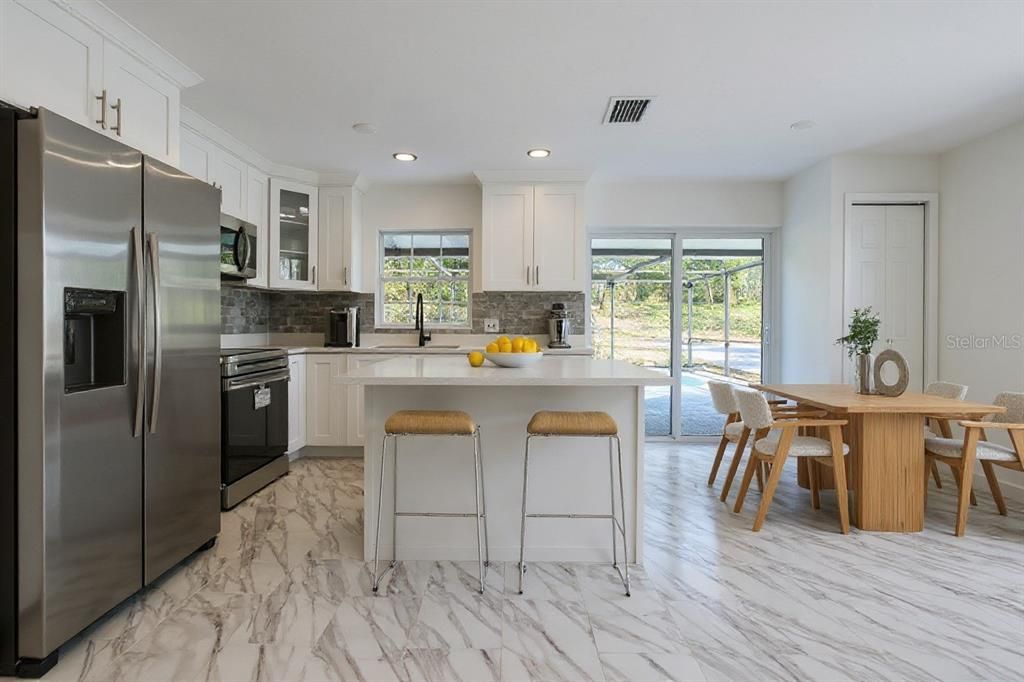 Active With Contract: $379,000 (4 beds, 3 baths, 1250 Square Feet)