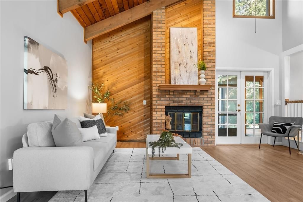 Active With Contract: $559,000 (3 beds, 3 baths, 2428 Square Feet)